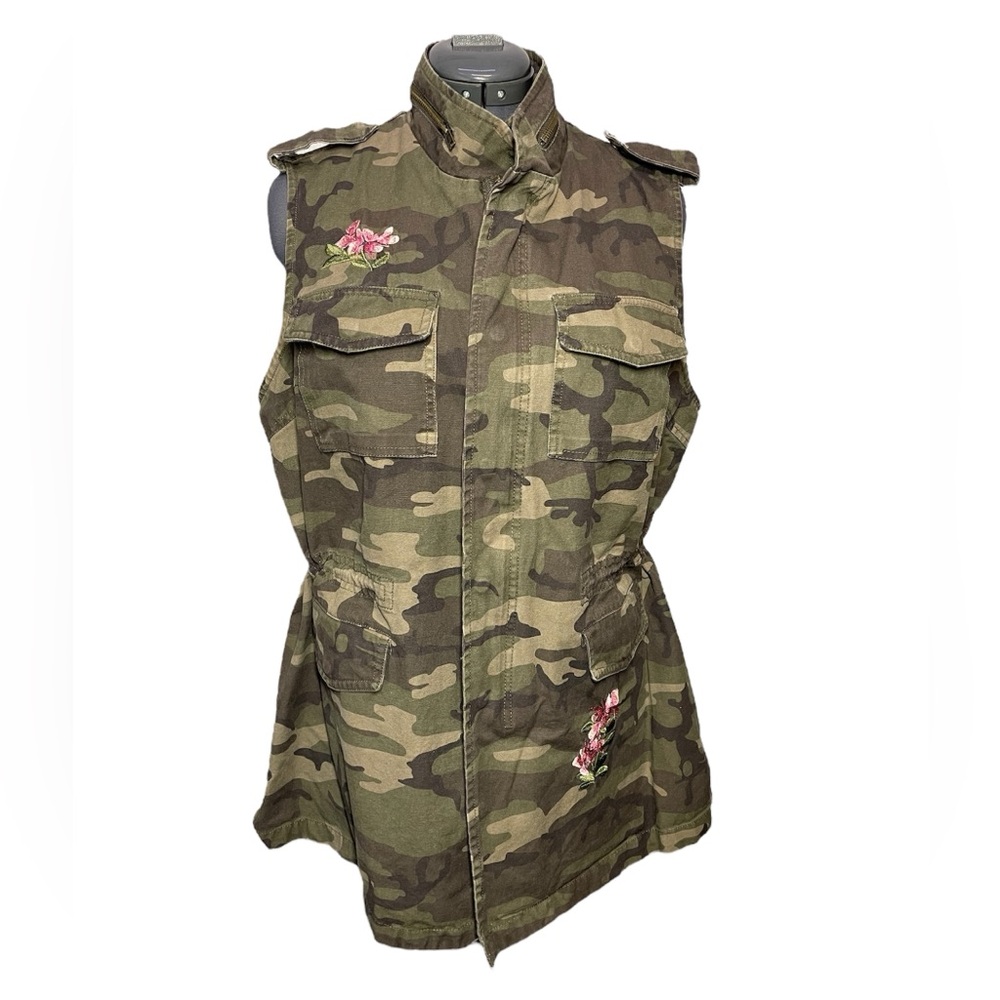 Lane Bryant Women’s Camo Utility Vest with Floral Embroidery 14 16 Camouflage